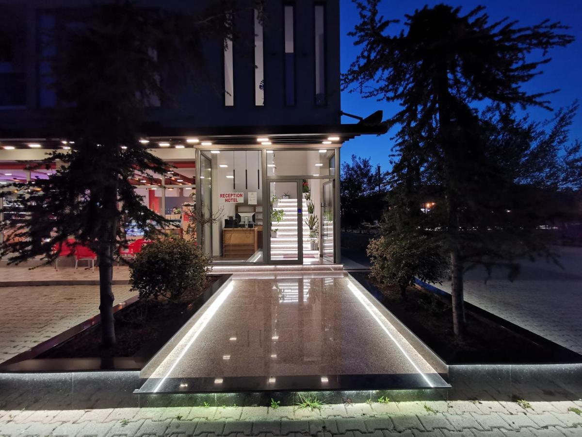 Te Aldo Hotel Kuraten Екстер'єр фото